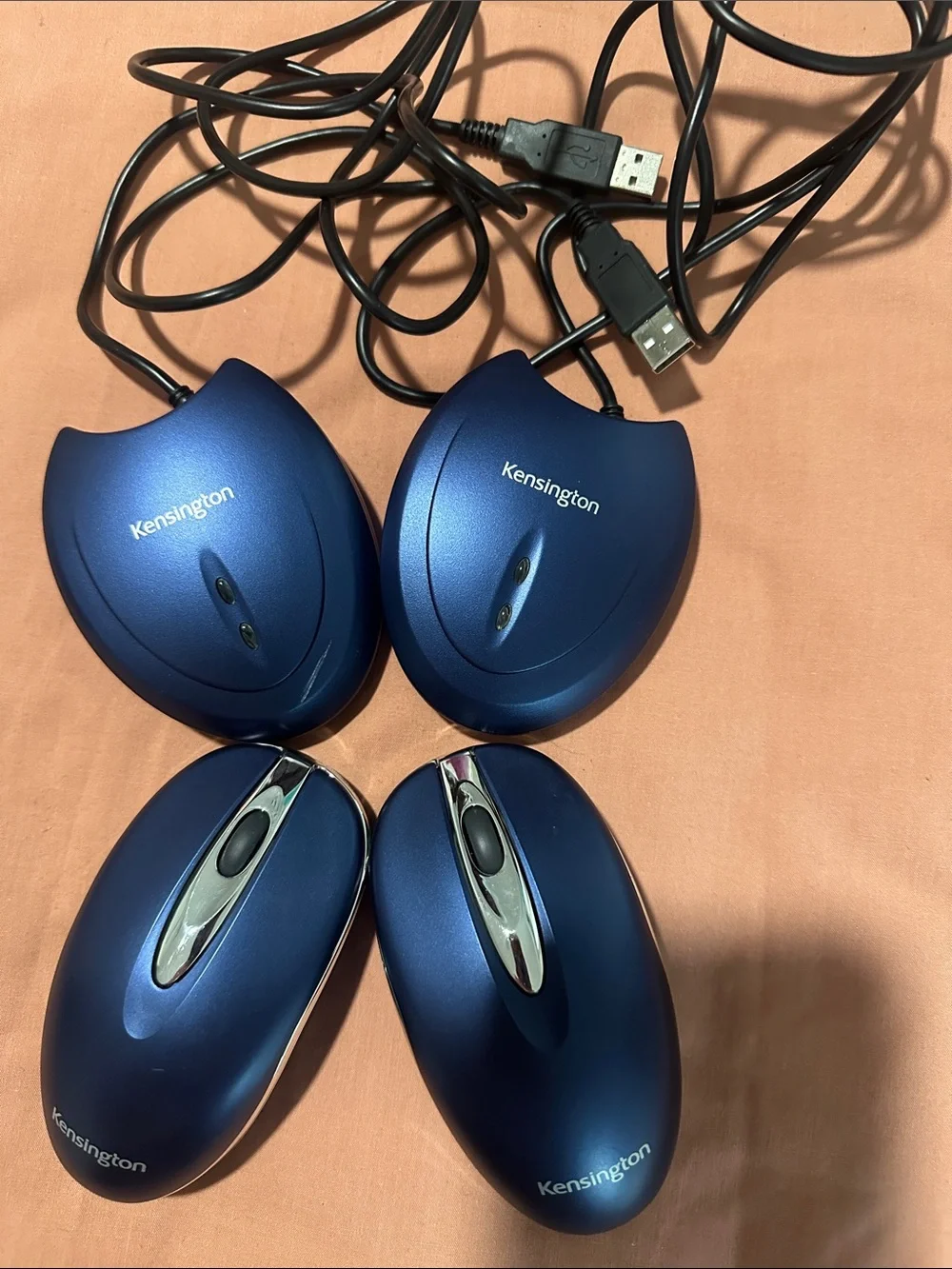 Pair of Vintage Kensington K72219 PilotMouse Wireless Optical Mice